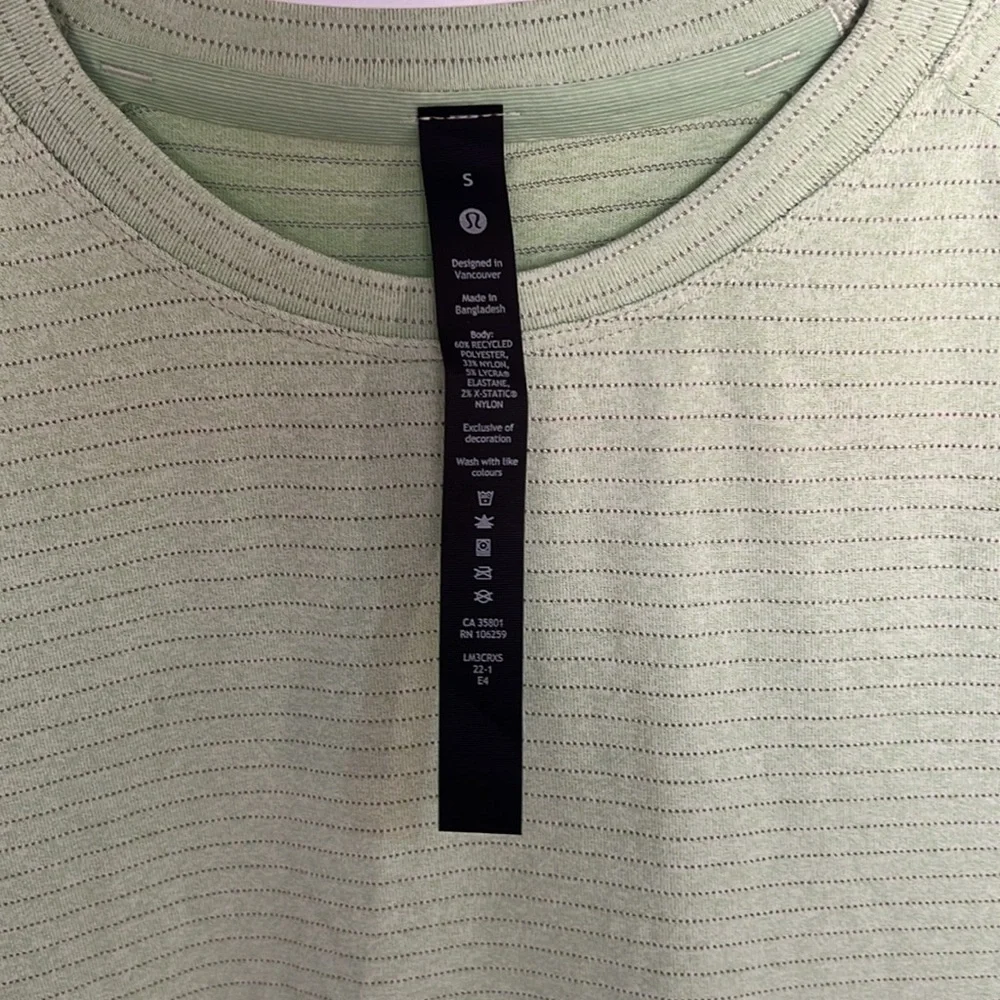 NWOT / Lululemon Metal Vent Tech Short-Sleeve Shirt - Picture 4 of 5
